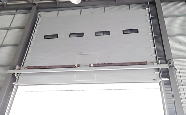 礼县工业滑升门