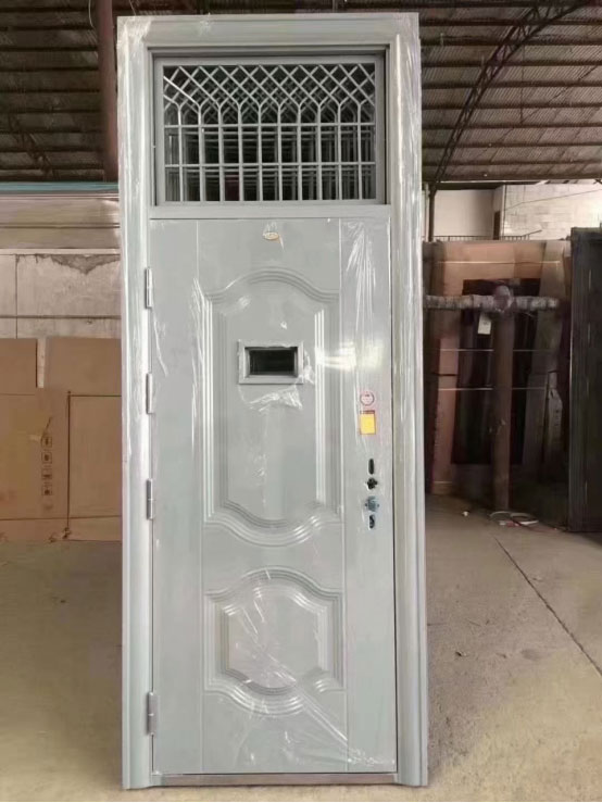 礼县学校教室门