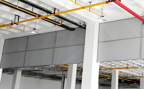 商场防烟分区常闭节点：礼县挡烟垂壁高度与控制器接线图解