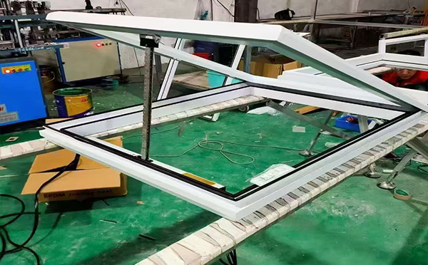 某地下车库出入口礼县排烟窗配置工程