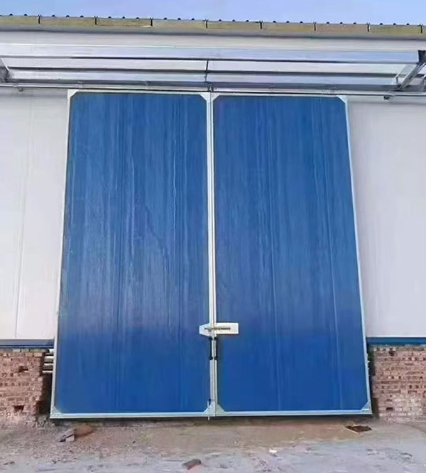 礼县工业门在大型仓储物流通道中的应用实例 礼县工业门在大型仓储物流通道中的应用实例